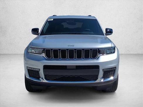 New 2025 Jeep Grand Cherokee L Limited image 5