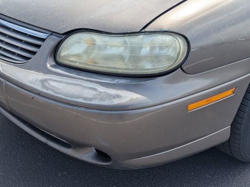 Used 1999 Chevrolet Malibu LS FWD image 12