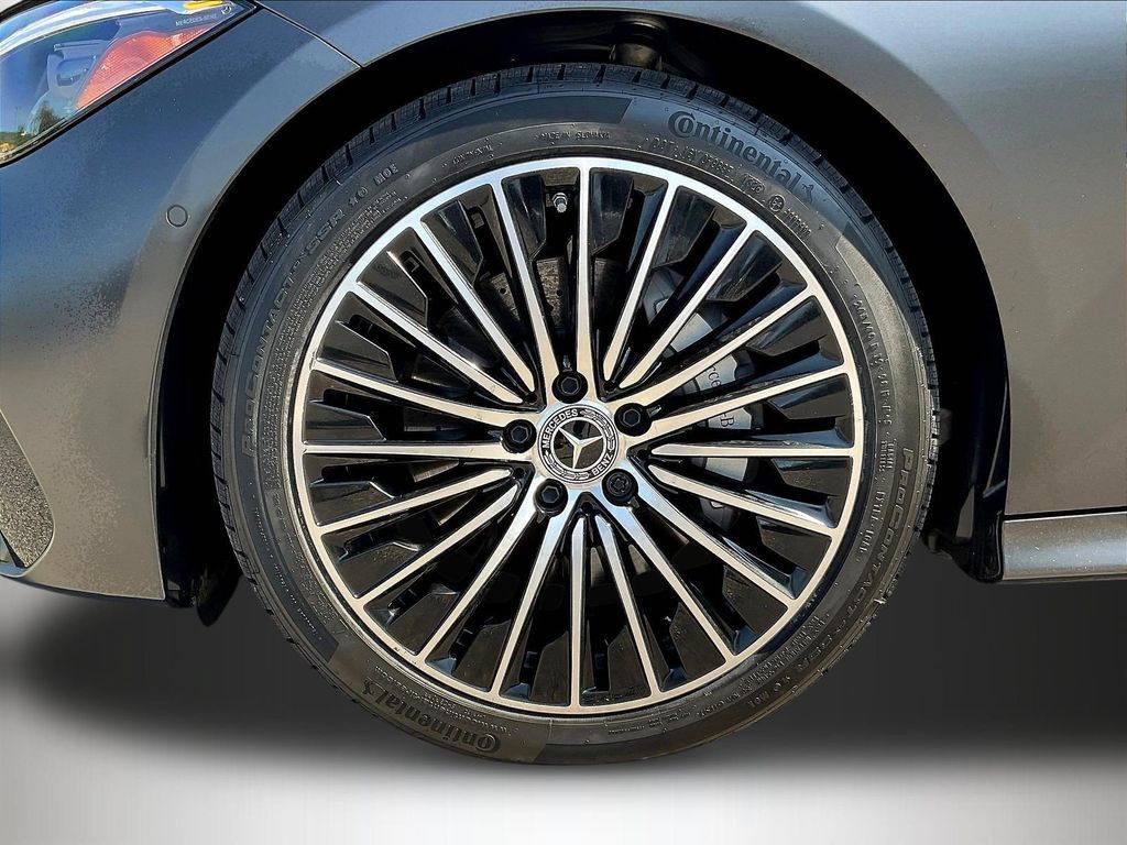 Certified 2024 Mercedes-Benz CLE 300 4MATIC Coupe image 33