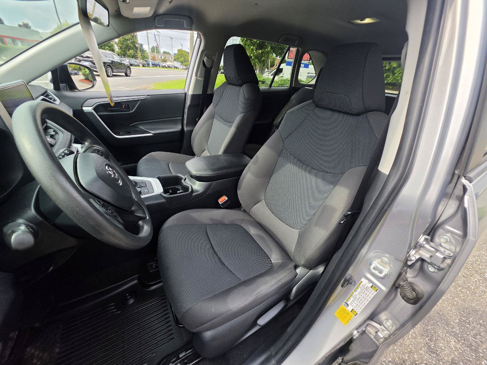 Certified 2023 Toyota RAV4 LE AWD/4WD image 11