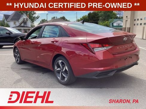 Used 2023 Hyundai Elantra SEL w/ Convenience Package FWD image 5