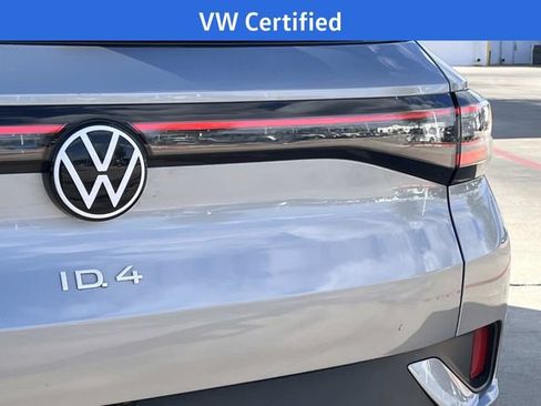 Used 2023 Volkswagen ID.4 Pro image 6