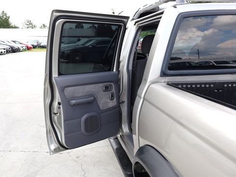 Used 2000 Nissan Frontier XE RWD image 35