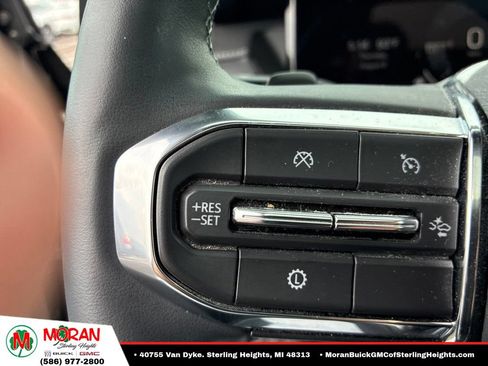 Certified 2025 GMC Acadia Elevation w/ Elevation Premium Package FWD image 14
