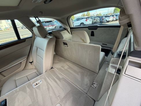 Used 2016 Mercedes-Benz E 350 4MATIC Wagon w/ Premium Package image 18