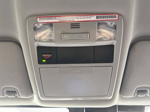 Certified 2022 Toyota Tacoma SR5 image 6