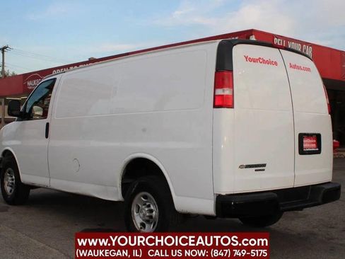 Used 2016 Chevrolet Express 2500 image 7