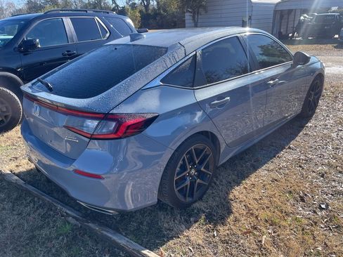 Used 2024 Honda Civic Sport Touring image 4