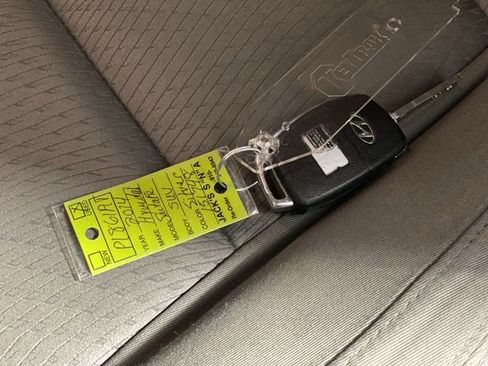 Used 2014 Hyundai Santa Fe Sport w/ Popular Equipment Package 02 image 19