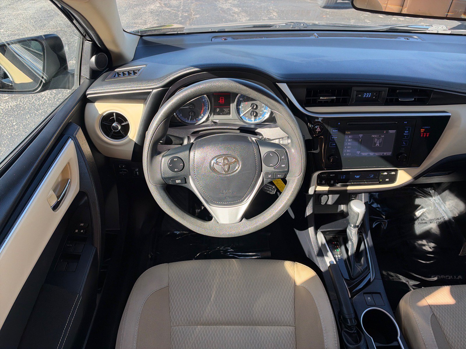 Used 2019 Toyota Corolla LE FWD image 5