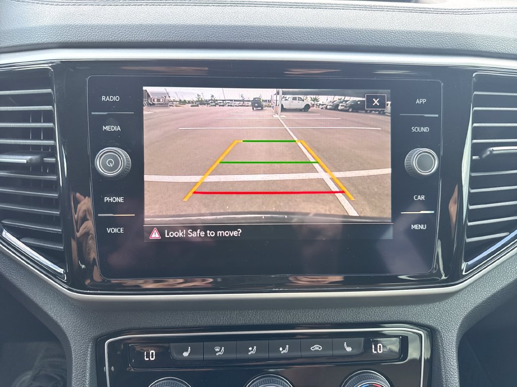 Used 2022 Volkswagen Atlas Cross Sport SE FWD image 18