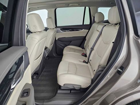 Certified 2023 Cadillac XT6 Premium Luxury w/ Technology Package image 17