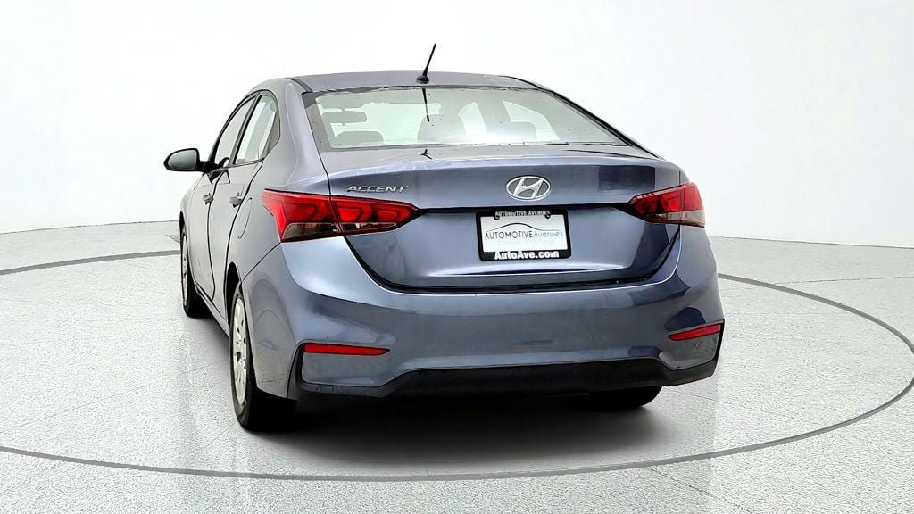 Used 2020 Hyundai Accent SE FWD image 6