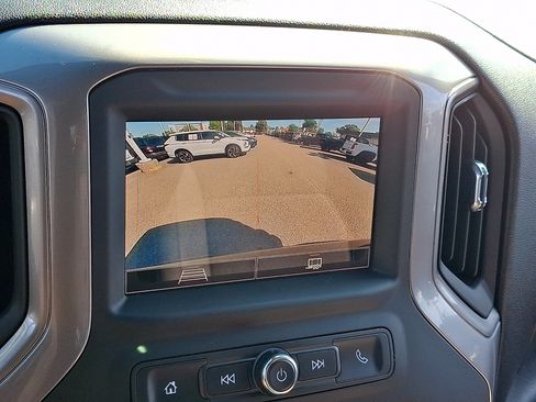 Used 2022 Chevrolet Silverado 1500 Custom RWD image 26