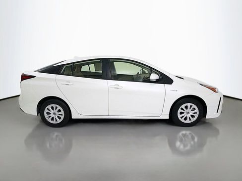 Used 2020 Toyota Prius LE FWD image 8