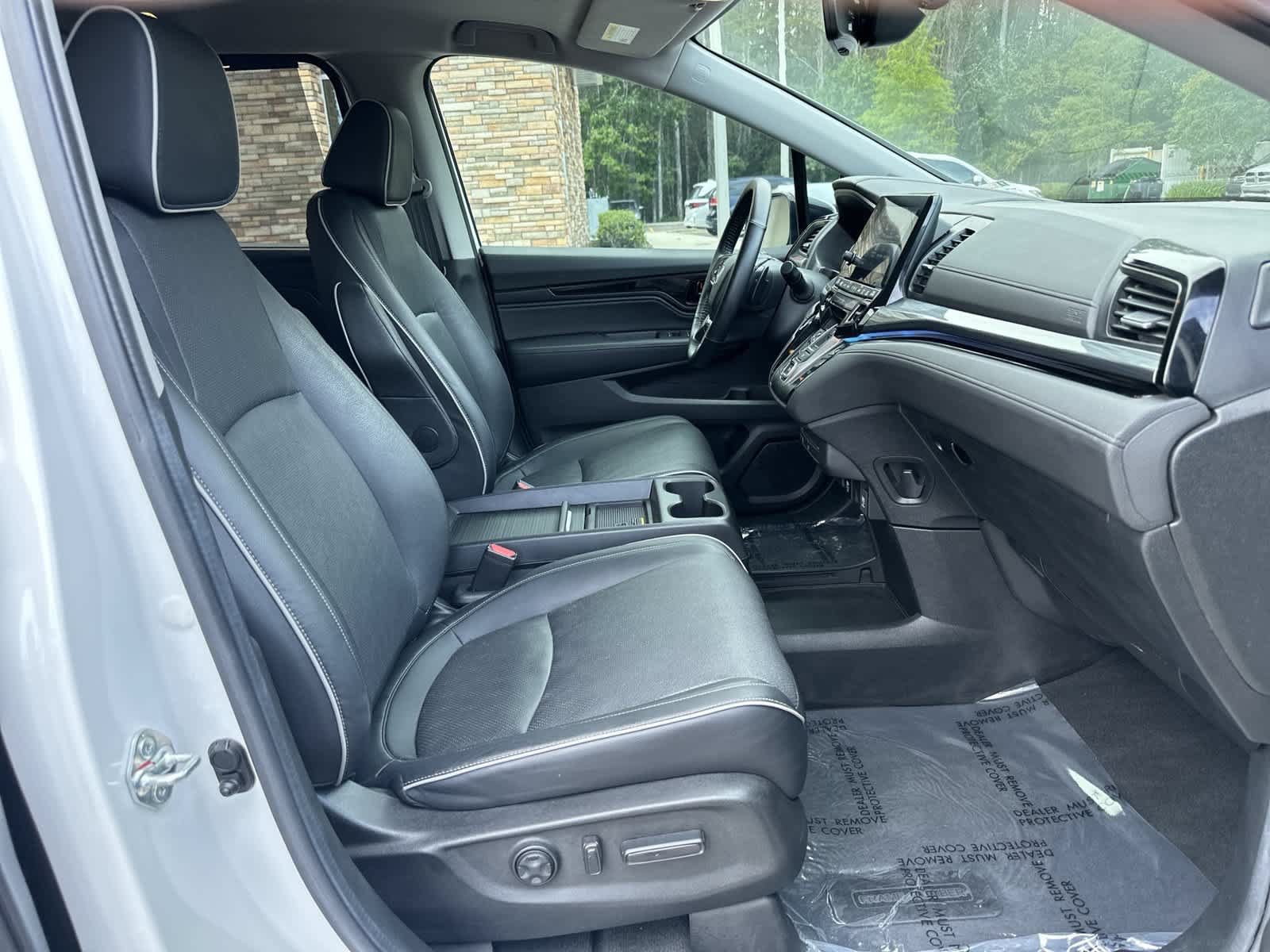 Certified 2024 Honda Odyssey Elite image 17