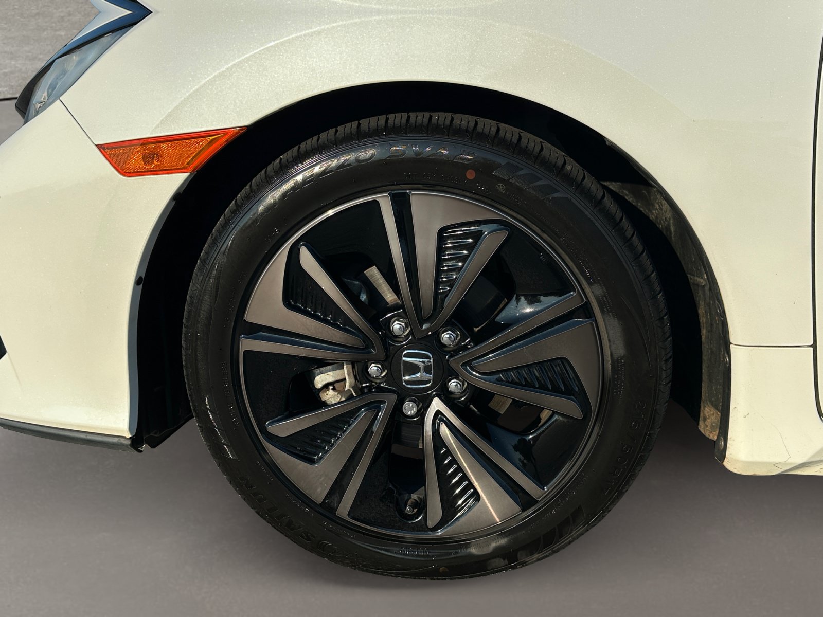 Used 2019 Honda Civic EX image 10