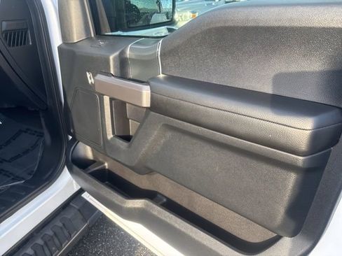 Used 2019 Ford F150 XLT w/ Equipment Group 302A Luxury image 11