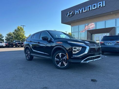 Used 2024 Mitsubishi Eclipse Cross SE AWD/4WD image 2