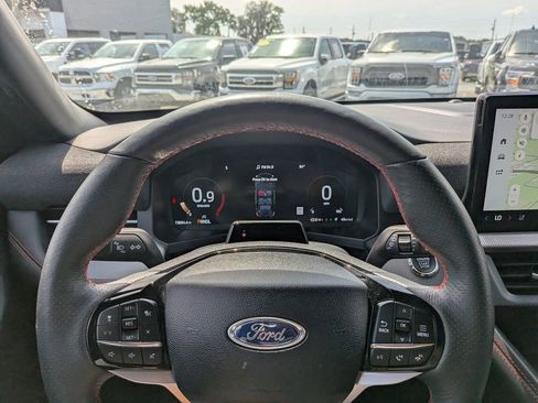 Used 2025 Ford Explorer ST-Line AWD/4WD image 30