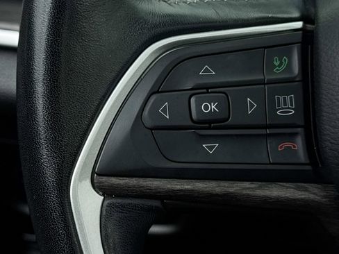 Used 2021 Jeep Grand Cherokee L Limited image 23