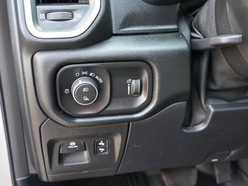 Used 2021 RAM 1500 Big Horn AWD/4WD image 16