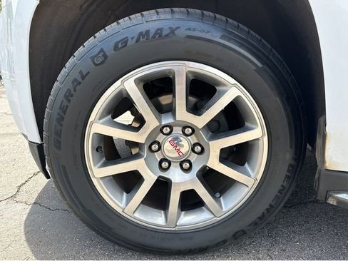 Used 2020 GMC Yukon XL Denali RWD image 4