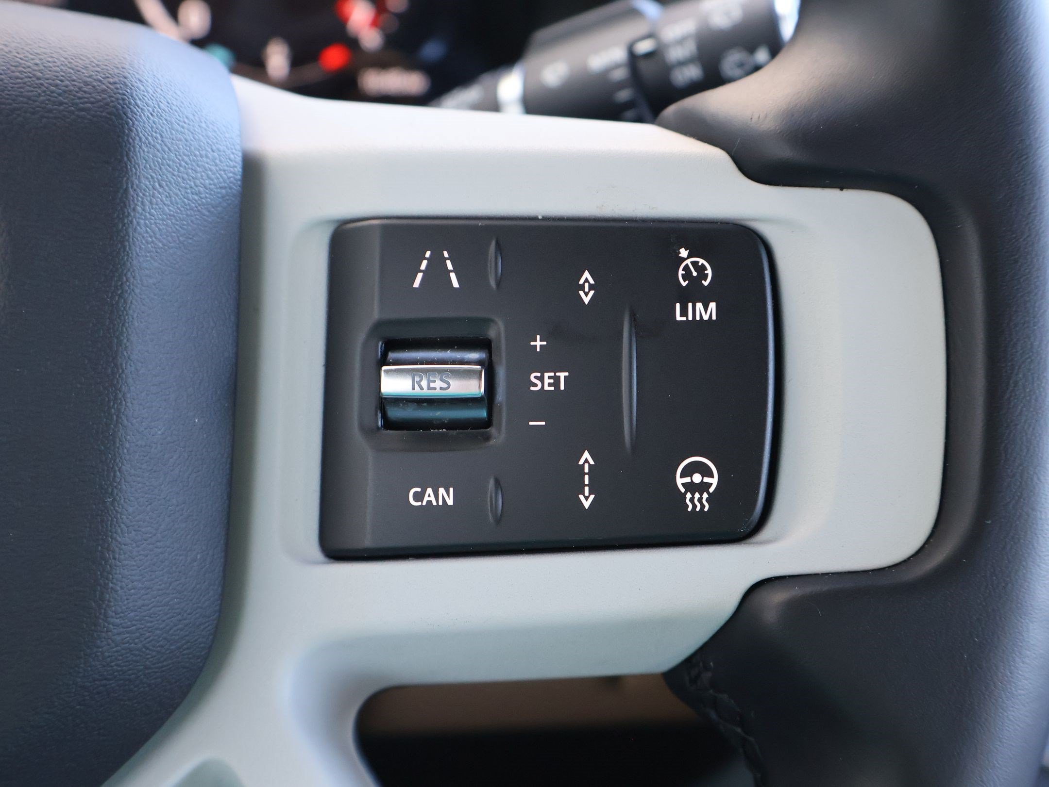 Used 2025 Land Rover Defender 90 S AWD/4WD image 20