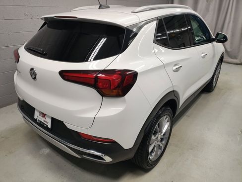 Used 2022 Buick Encore GX Essence w/ Experience Buick Package image 2