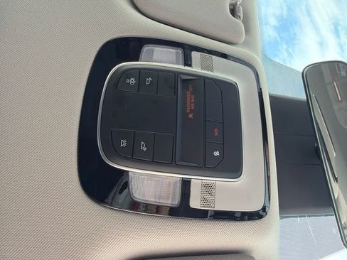 Used 2022 Hyundai Santa Fe SEL AWD/4WD image 18