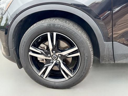 Used 2023 Volvo XC40 B5 Plus AWD/4WD image 41