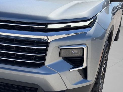 New 2026 Chevrolet Traverse LT w/ Sun and Wheel Package image 22