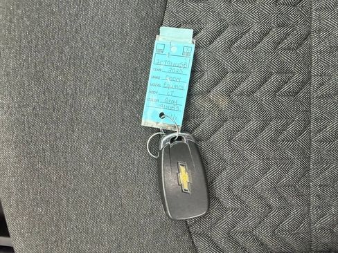 Used 2023 Chevrolet Equinox LT w/ LPO, Floor Liner Package AWD/4WD image 31