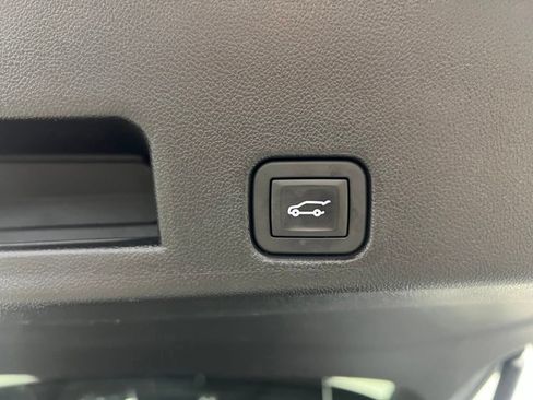 Certified 2024 Chevrolet Traverse RS w/ LPO, Floor Liner Package AWD/4WD image 16