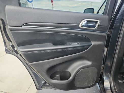 Used 2021 Jeep Grand Cherokee Limited w/ Premium Lighting Group image 15