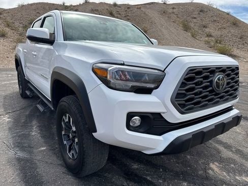 Used 2023 Toyota Tacoma TRD Off-Road image 7
