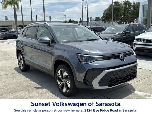 New 2026 Volkswagen Taos SE AWD/4WD image 1