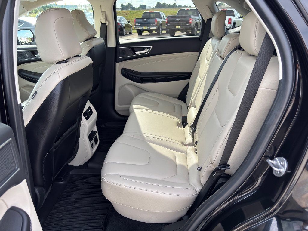 Used 2021 Ford Edge Titanium w/ Class II Trailer Tow Package AWD/4WD image 21