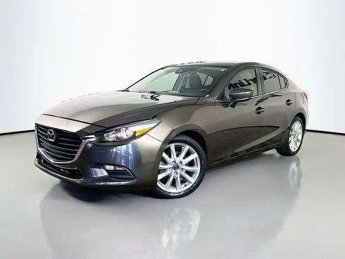 Used 2017 MAZDA MAZDA3 Touring FWD image 3