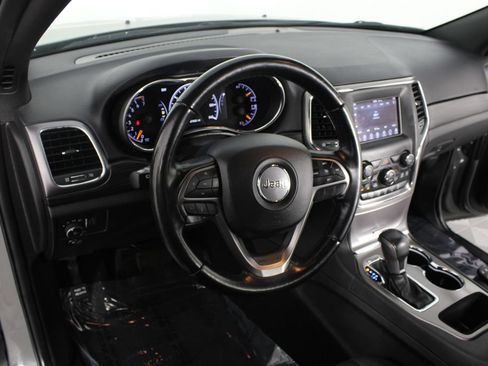 Used 2021 Jeep Grand Cherokee Freedom Edition AWD/4WD image 8
