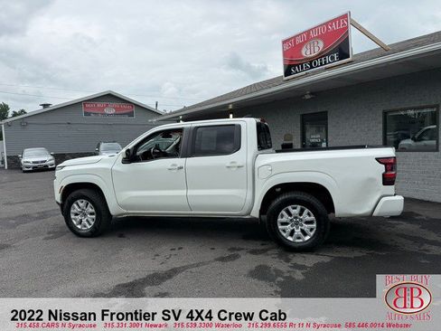 Used 2022 Nissan Frontier SV AWD/4WD image 7