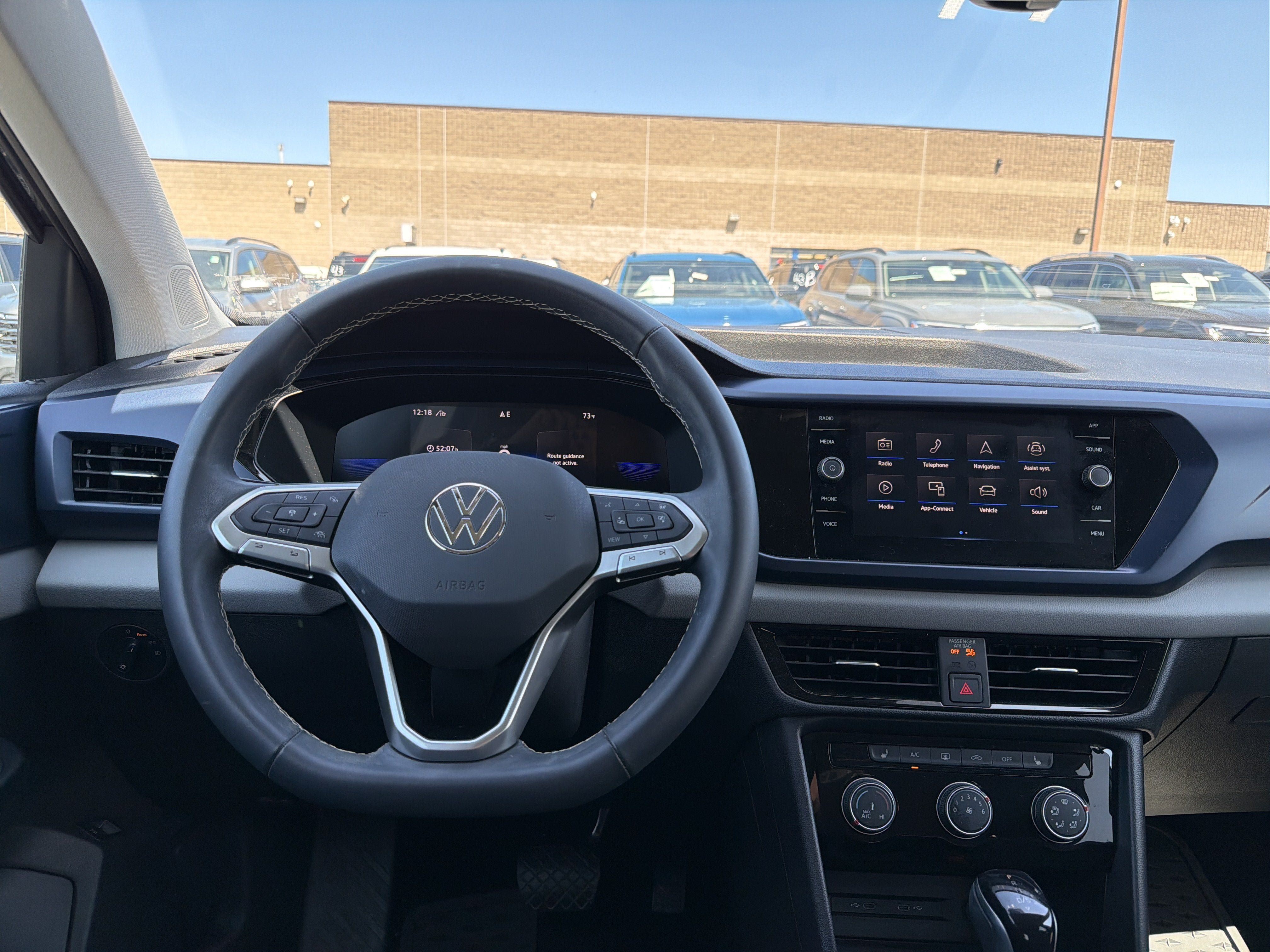 Used 2023 Volkswagen Taos SE AWD/4WD image 12