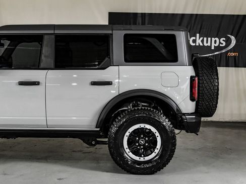 Used 2024 Ford Bronco Badlands image 14