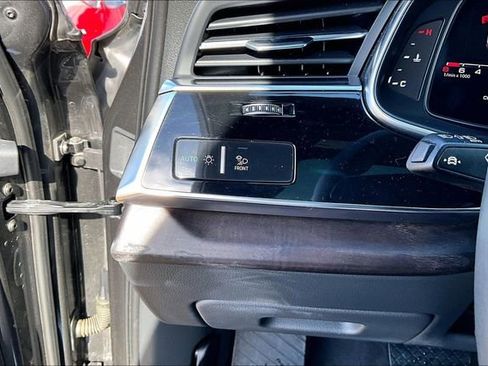 Used 2022 Audi Q7 3.0T Prestige image 26