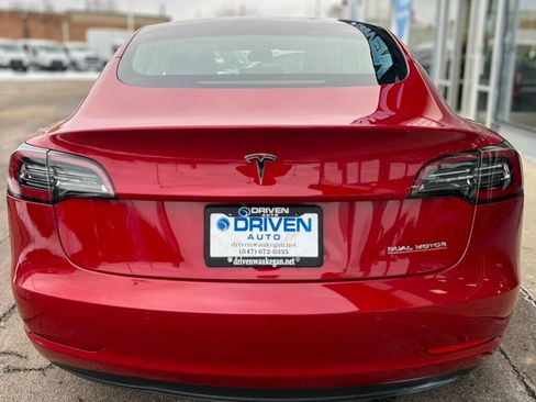 Used 2020 Tesla Model 3 Performance image 4