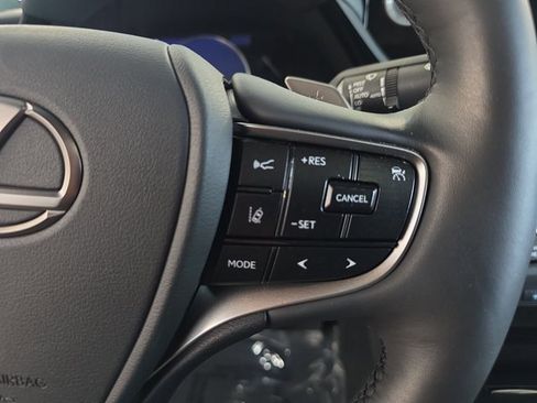 Certified 2023 Lexus ES 350 350 w/ Premium Package image 19