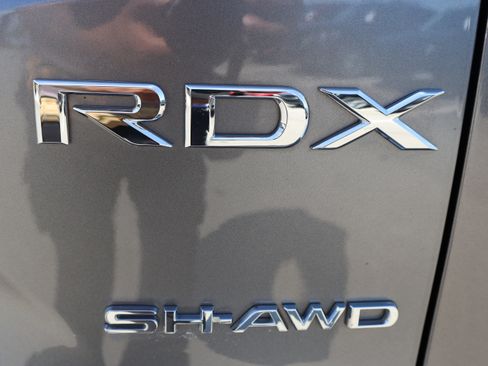 Used 2024 Acura RDX SH-AWD w/ Technology Package image 14