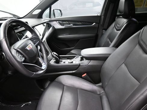 Used 2023 Cadillac XT6 Premium Luxury FWD image 9