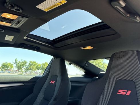 Used 2017 Honda Civic Si image 12