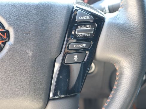 Used 2023 Nissan Frontier PRO-4X w/ Pro-4X Premium Package AWD/4WD image 14